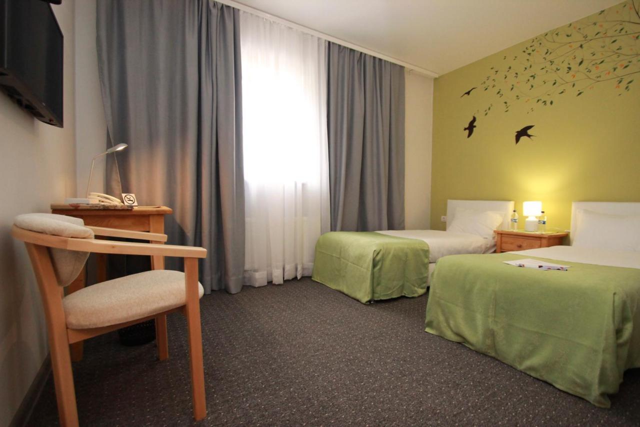 Garden Eco Design Hotel Odesa Exterior photo