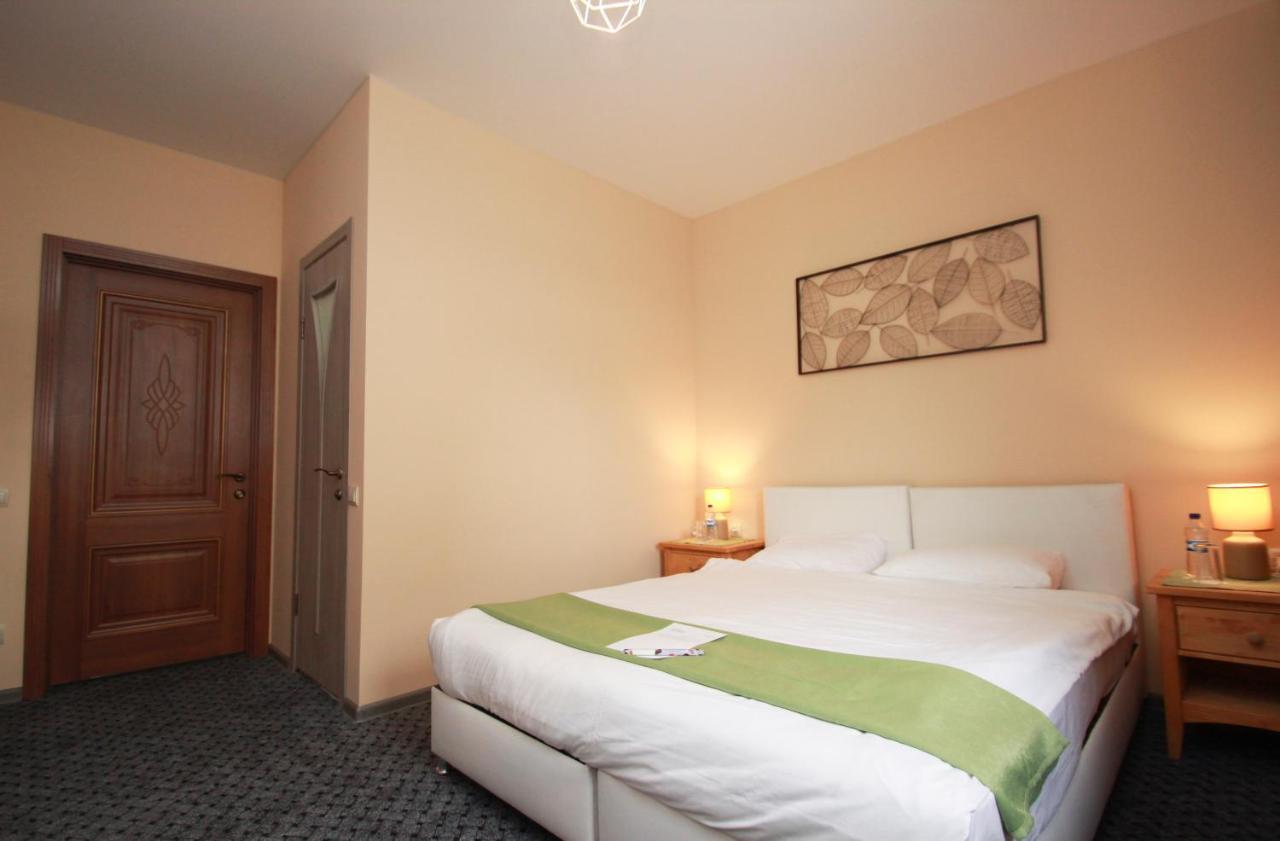 Garden Eco Design Hotel Odesa Exterior photo
