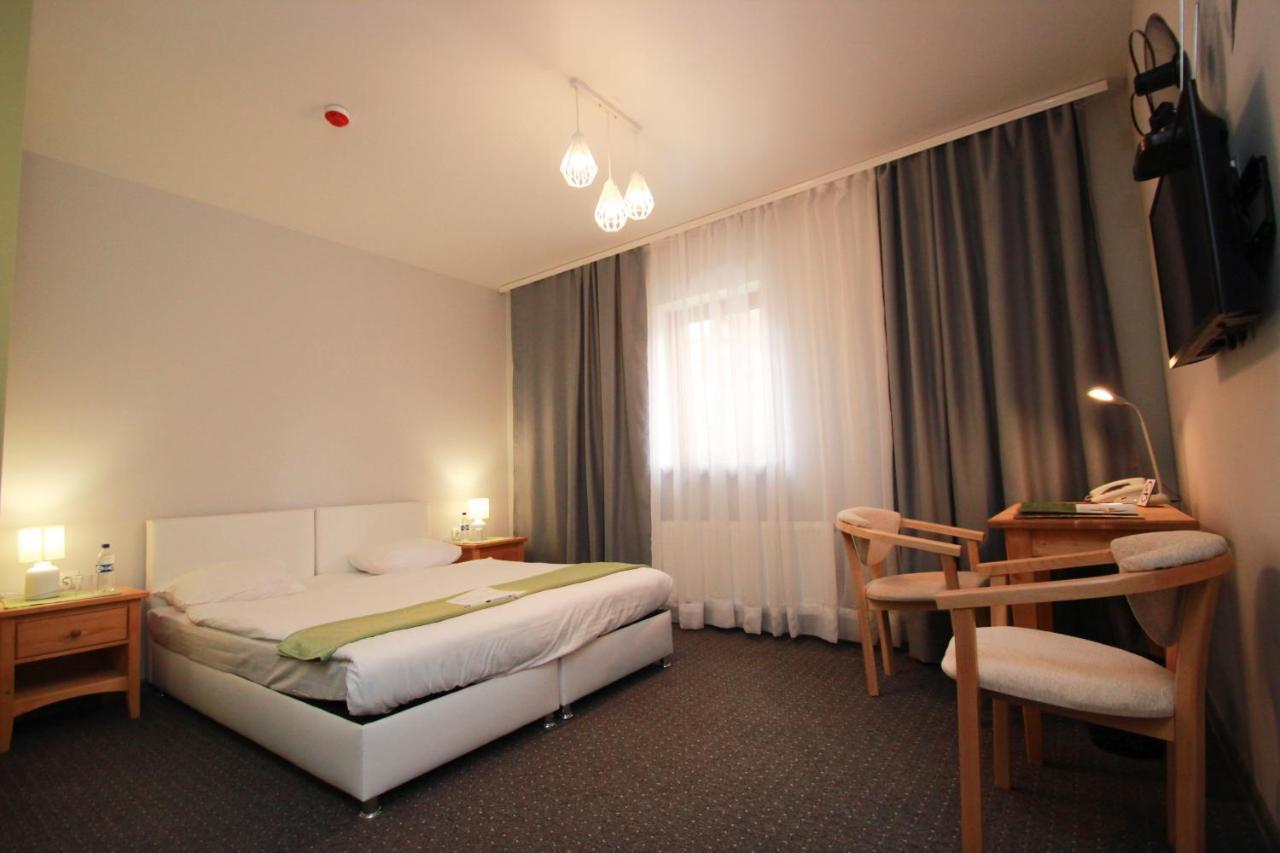 Garden Eco Design Hotel Odesa Exterior photo