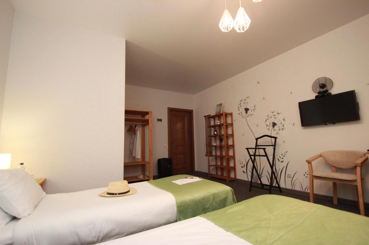 Garden Eco Design Hotel Odesa Exterior photo